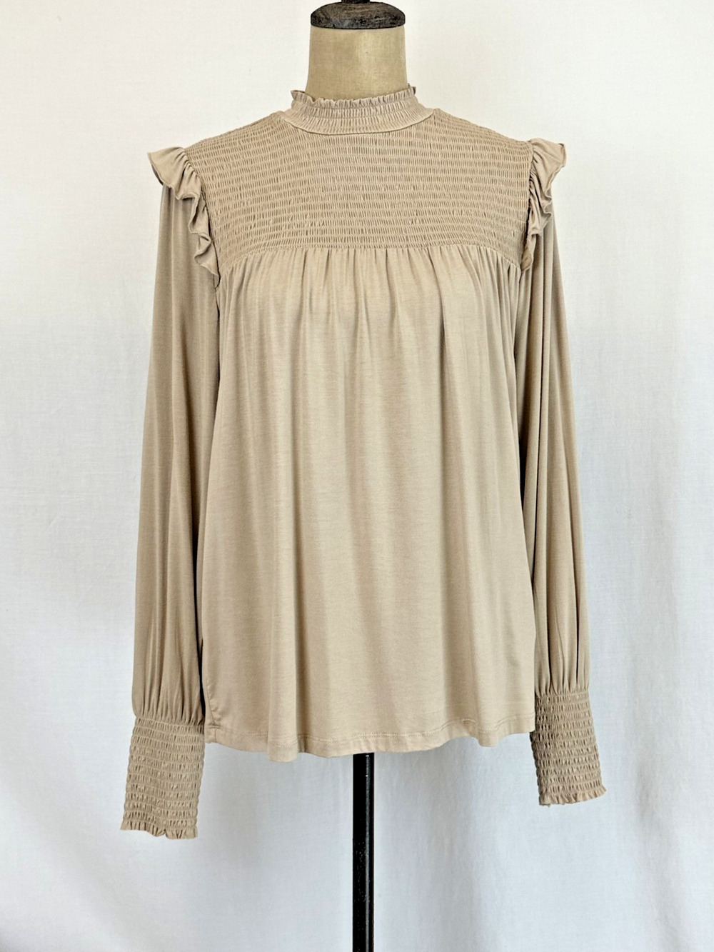 NWT Soya Concept BOUTIQUE Tan Long Sleeve Top w/ Smocking Detail #0429 XS